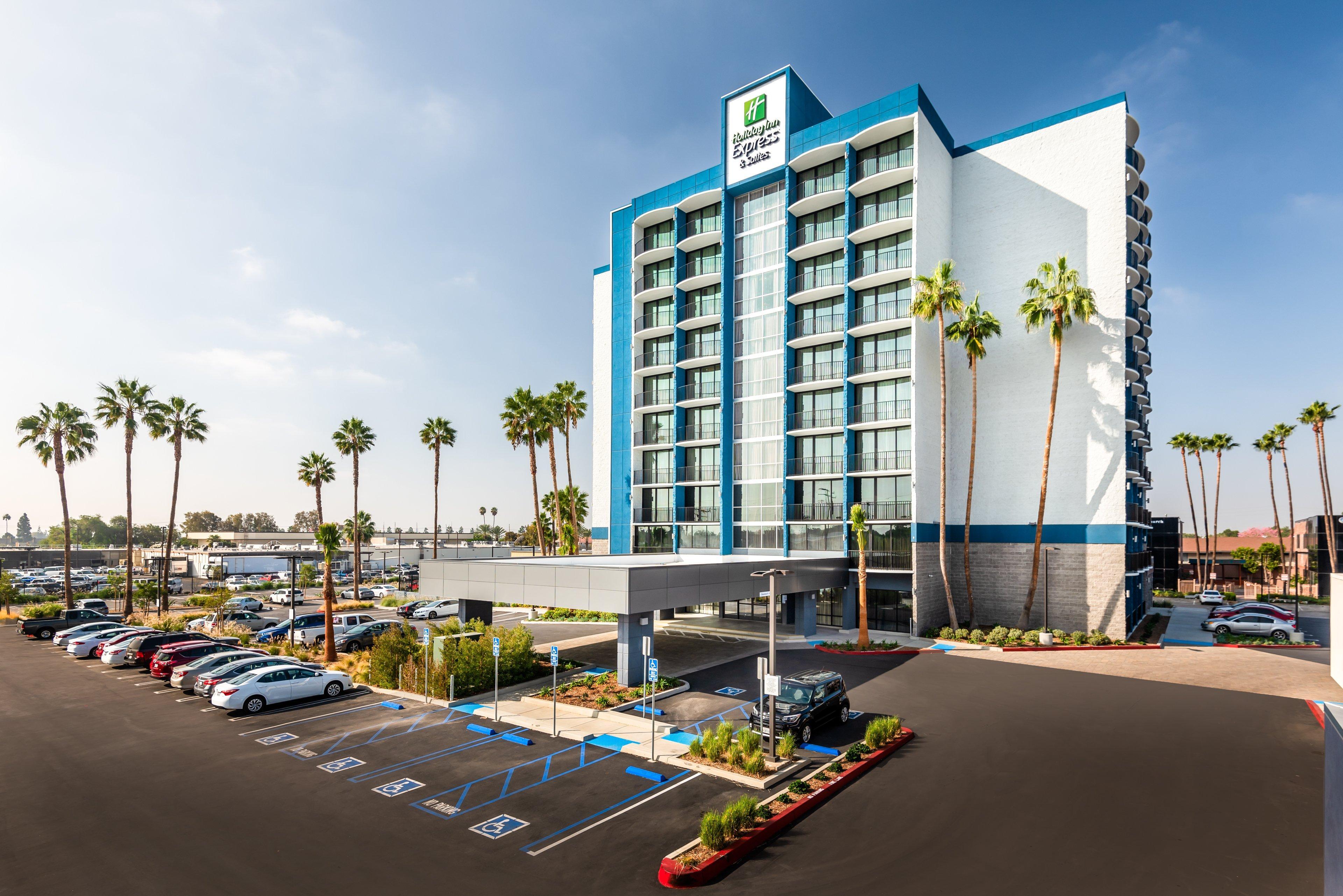Holiday Inn Express&Suites Santa Ana - Orange County Exterior foto